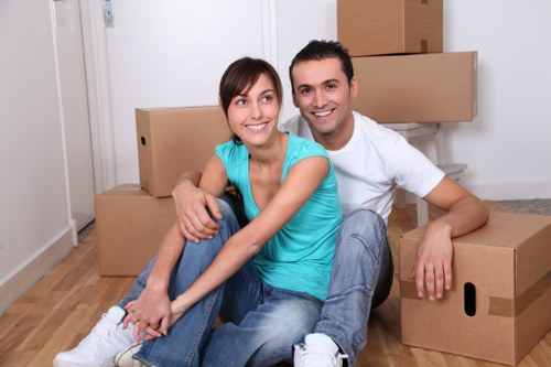 Local removal van for Denmarkhill flat and house moves